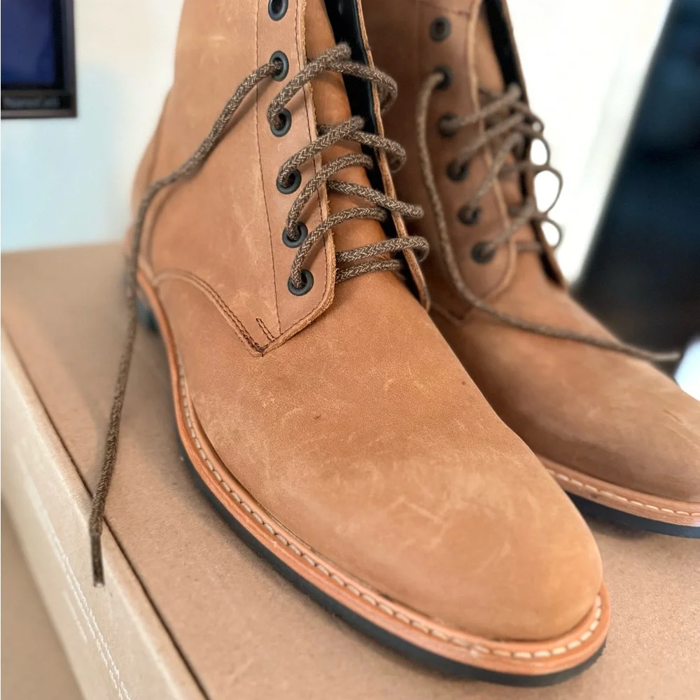 NEW in box! Nisolo All Weather Leather Men's Andres Boots size 9
